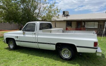 Chevrolet-C-10-silverado-1984-4