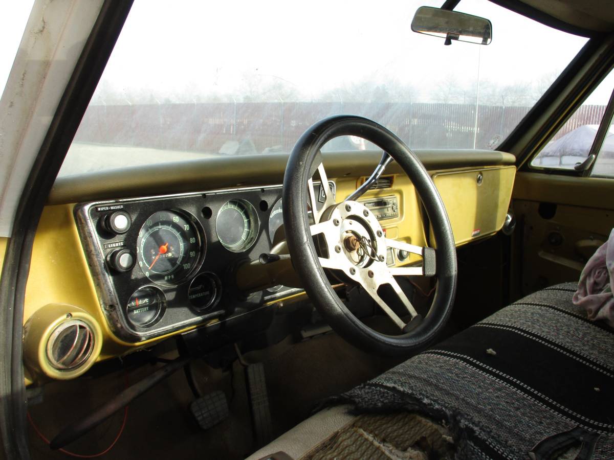 Chevrolet-C-20-camper-special-1968-custom-1986-12