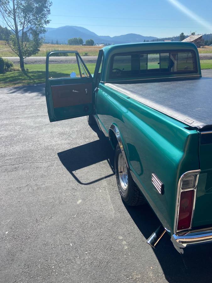 Chevrolet-C10-1969-green-1986-2