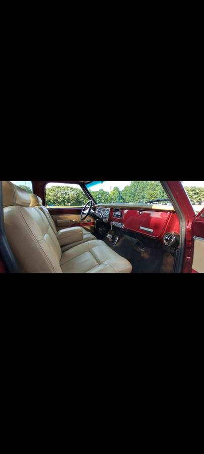 Chevrolet-C10-1970-red-152887-12