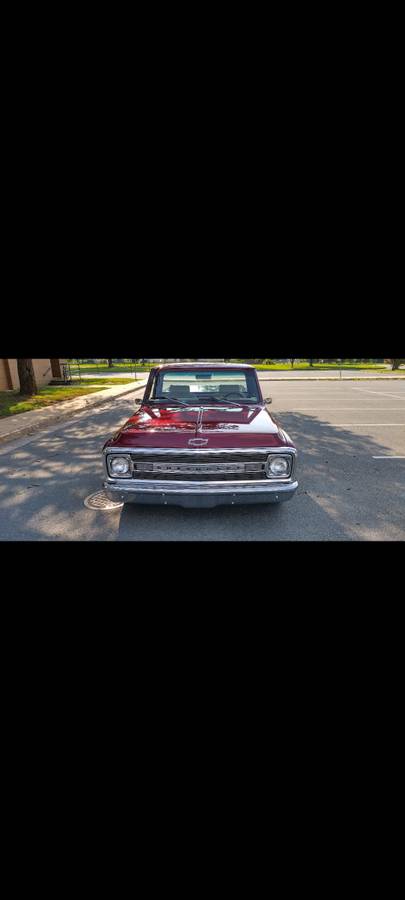 Chevrolet-C10-1970-red-152887-2