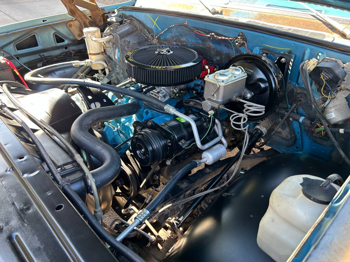 Chevrolet-C10-1977-35405-4