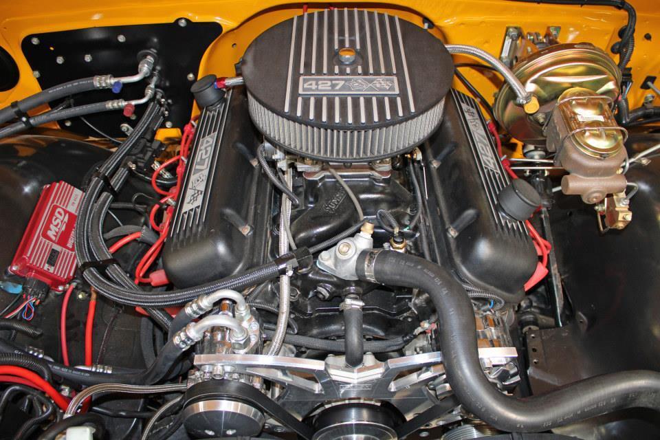 Chevrolet-C10-Cheyenne-1969-Yellow-Black-10-14