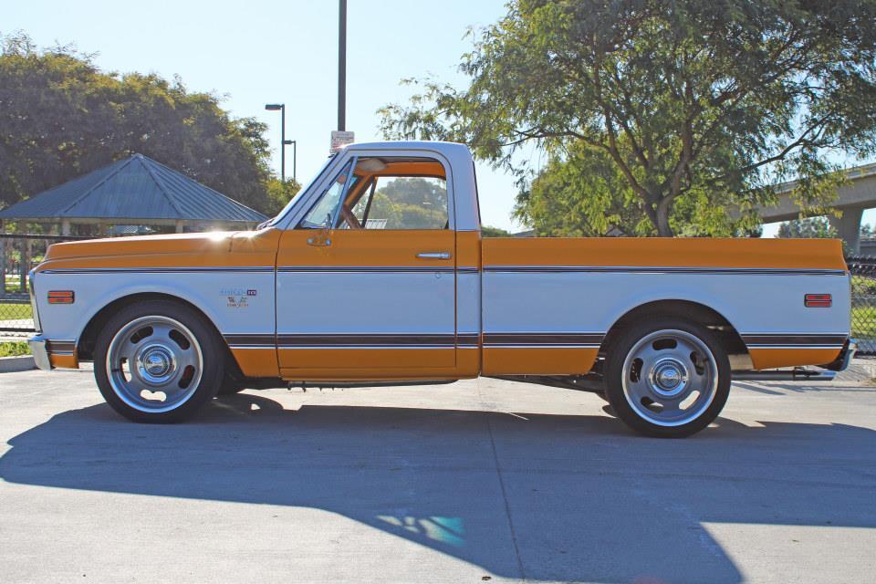 Chevrolet-C10-Cheyenne-1969-Yellow-Black-10-31