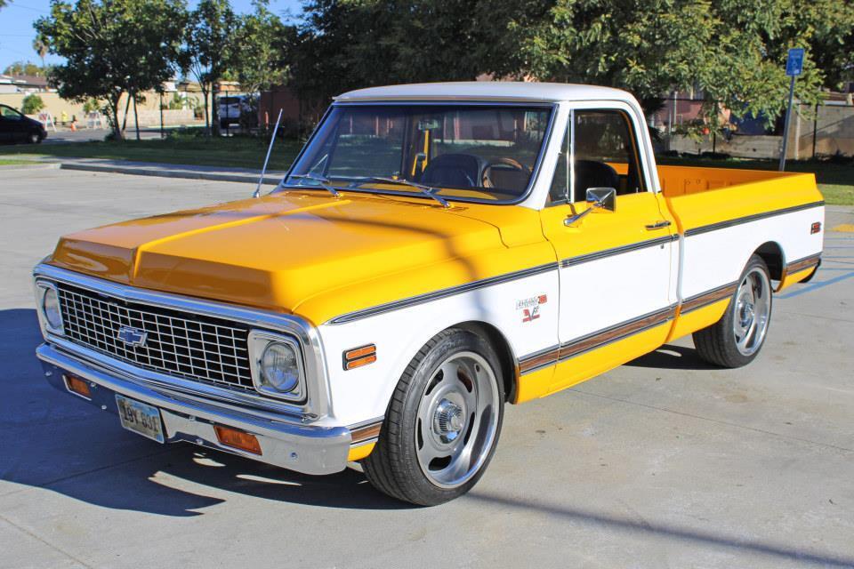 Chevrolet-C10-Cheyenne-1969-Yellow-Black-10-37