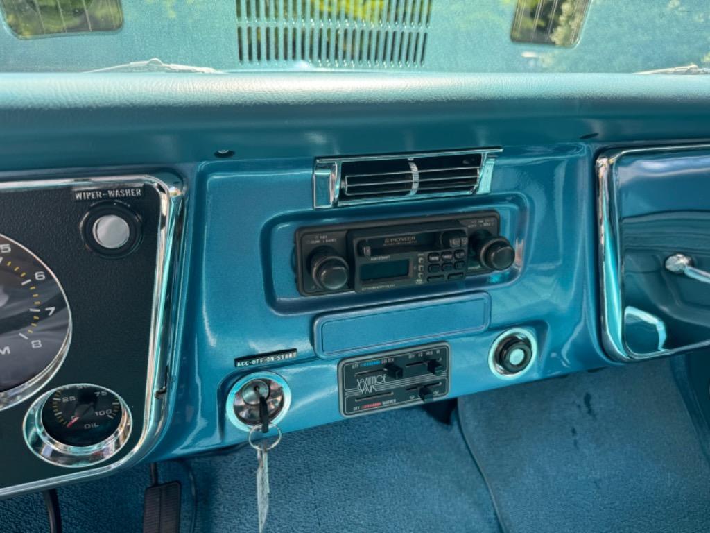 Chevrolet-C10-LS-4L60E-AC-fresh-build-slick-paint-1972-Blue-Blue-161-20