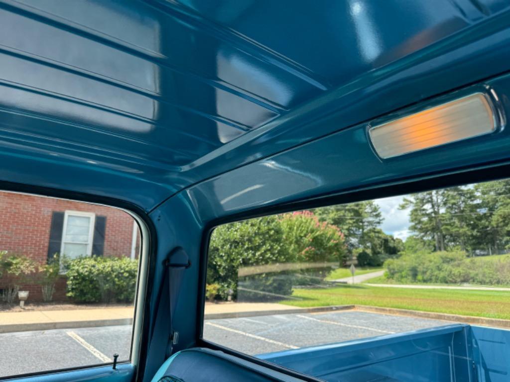 Chevrolet-C10-LS-4L60E-AC-fresh-build-slick-paint-1972-Blue-Blue-161-26