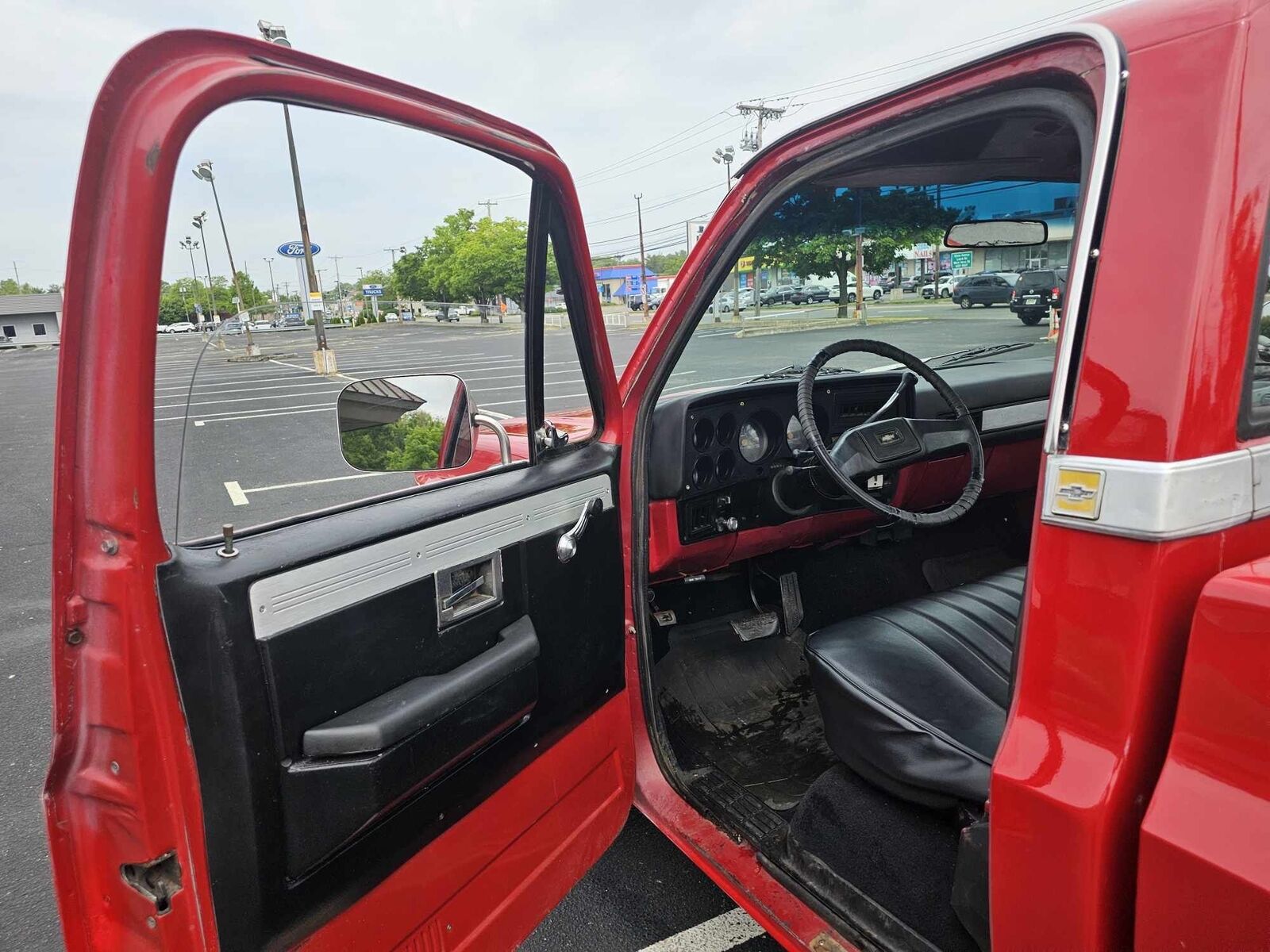 Chevrolet-C10-Scottsdale-1984-Red-Red-135100-12