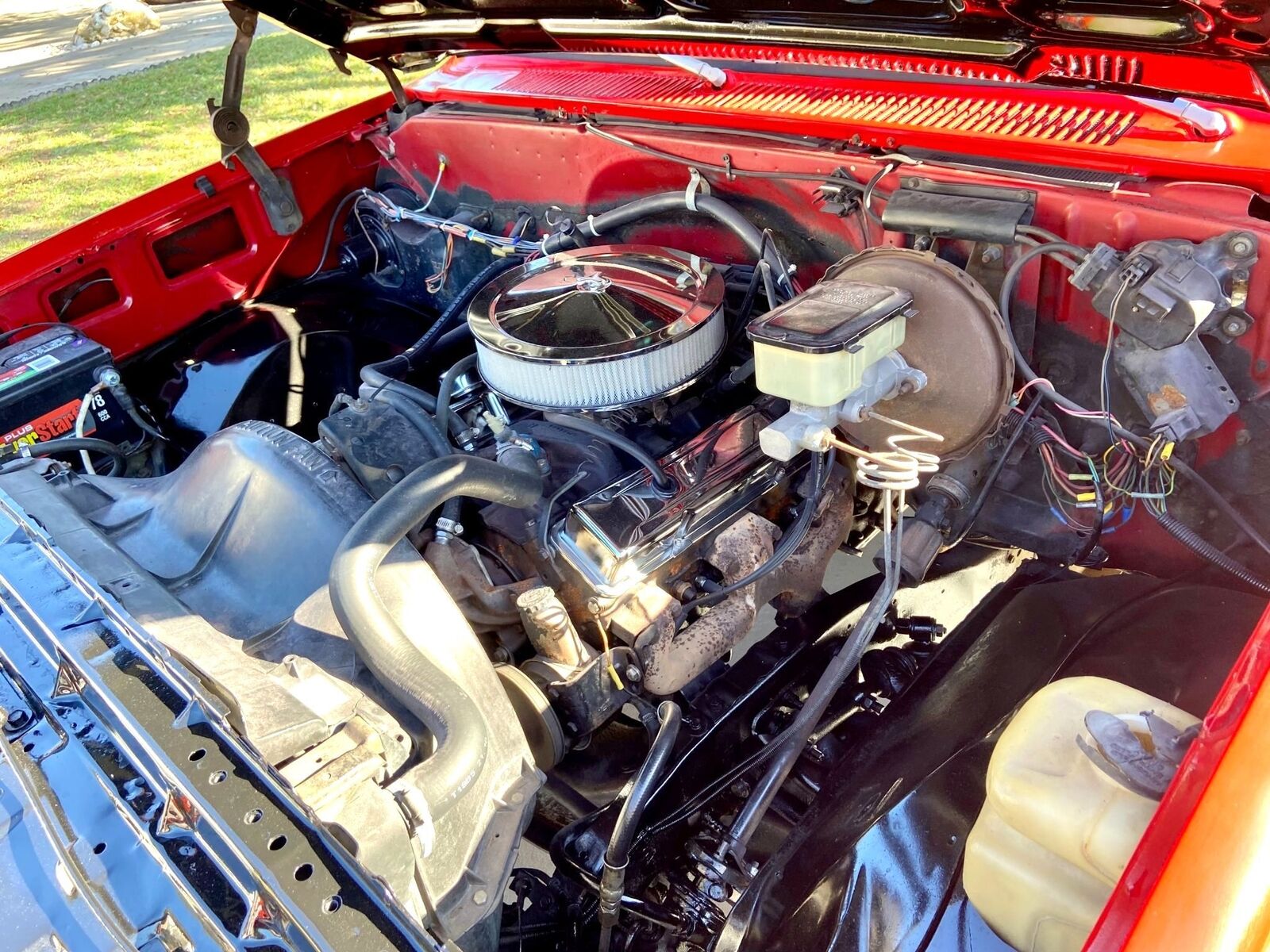 Chevrolet-C10-Scottsdale-1984-Red-Red-135100-22