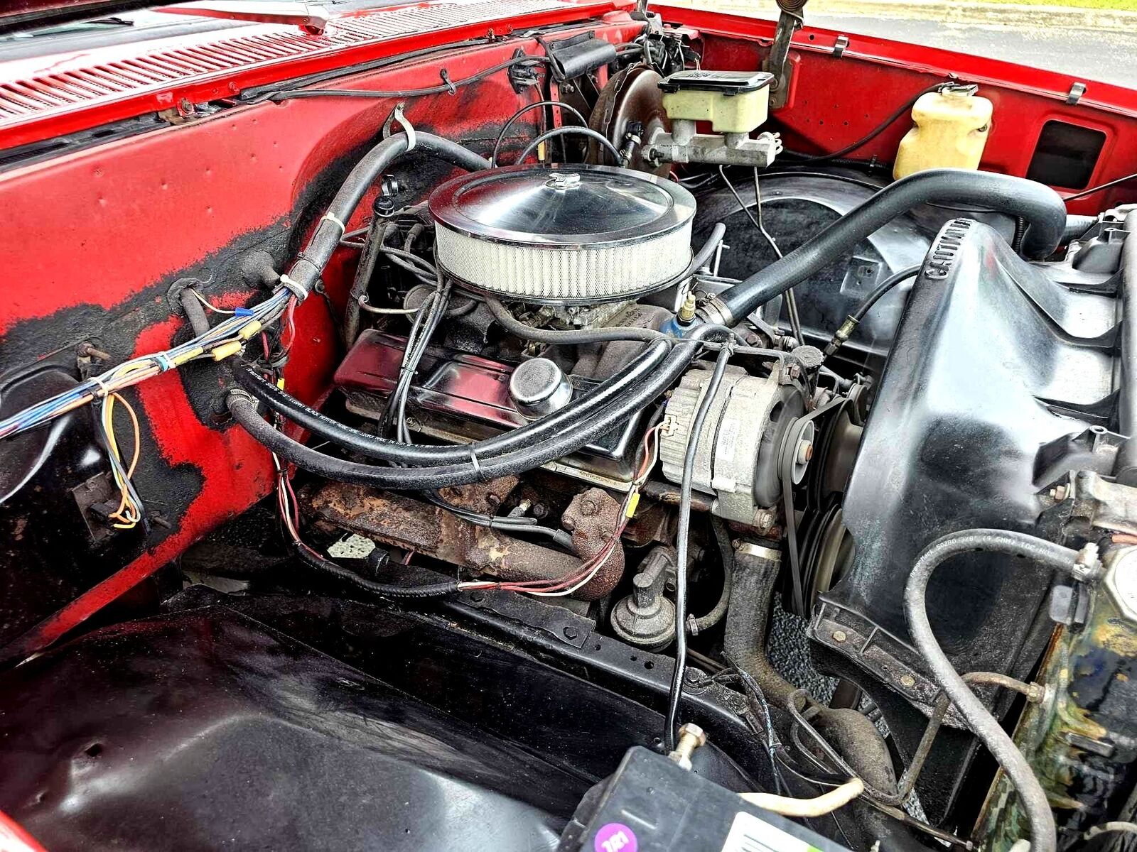 Chevrolet-C10-Scottsdale-1984-Red-Red-135100-25