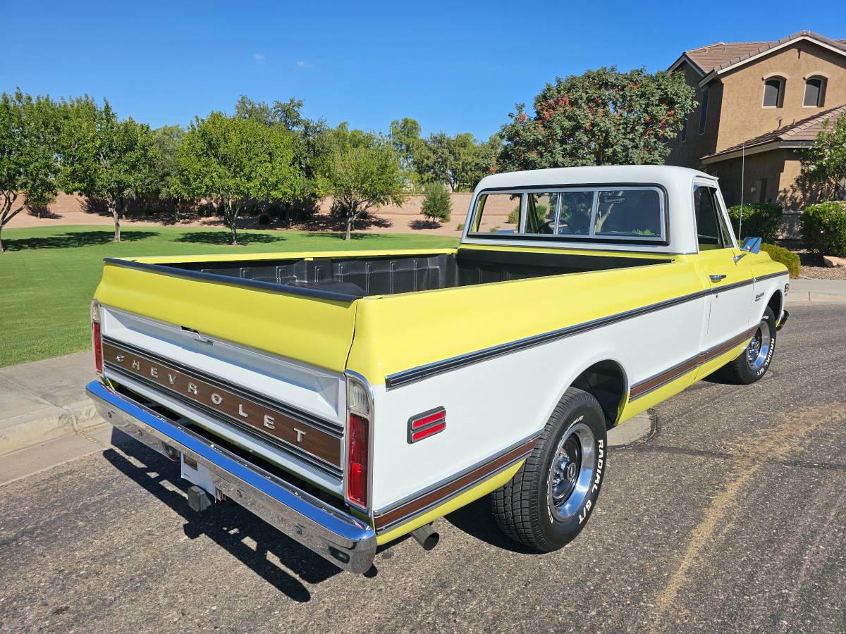 Chevrolet-C10-custom-deluxe-1972-12