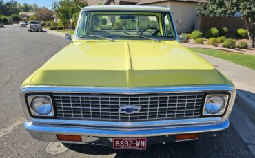 Chevrolet-C10-custom-deluxe-1972-17