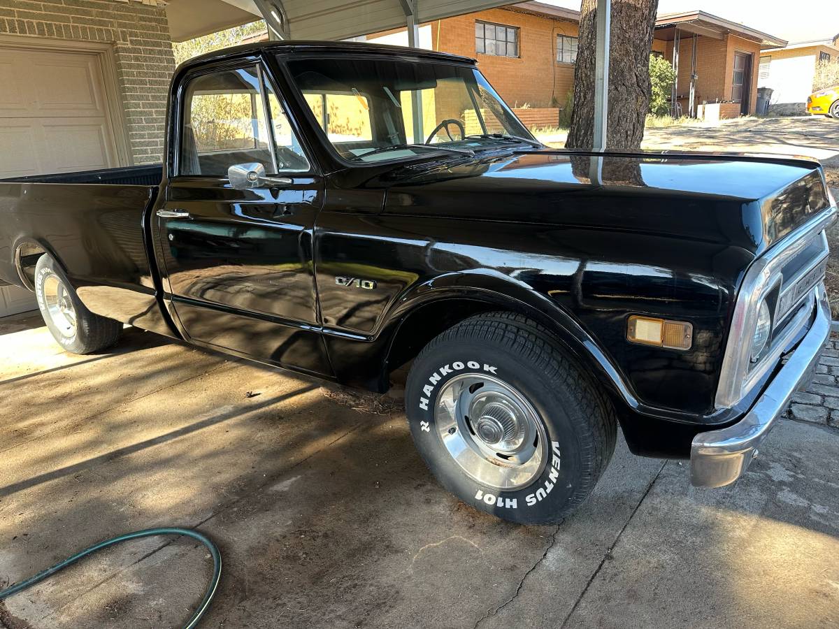 Chevrolet-C10-pickup-1969-black-1126538-1