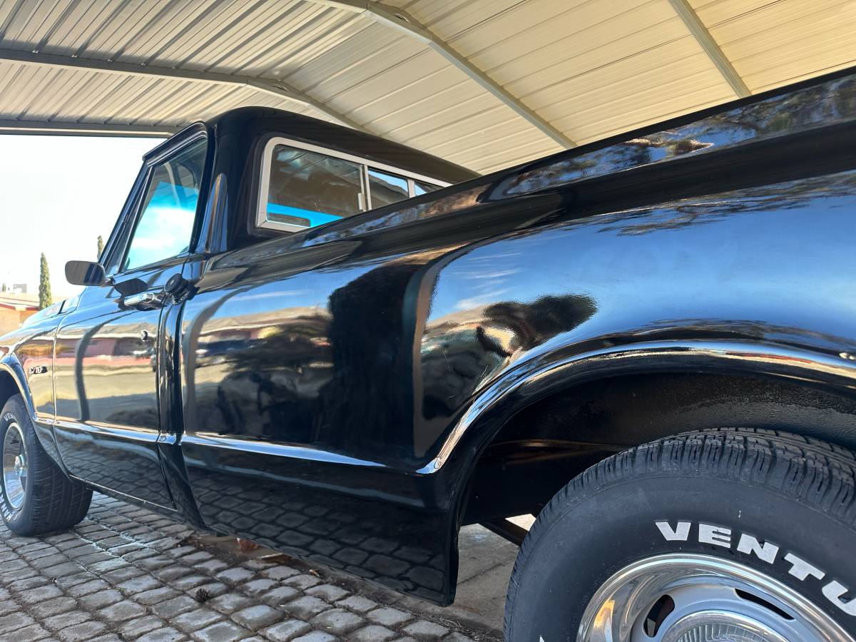 Chevrolet-C10-pickup-1969-black-1126538-2