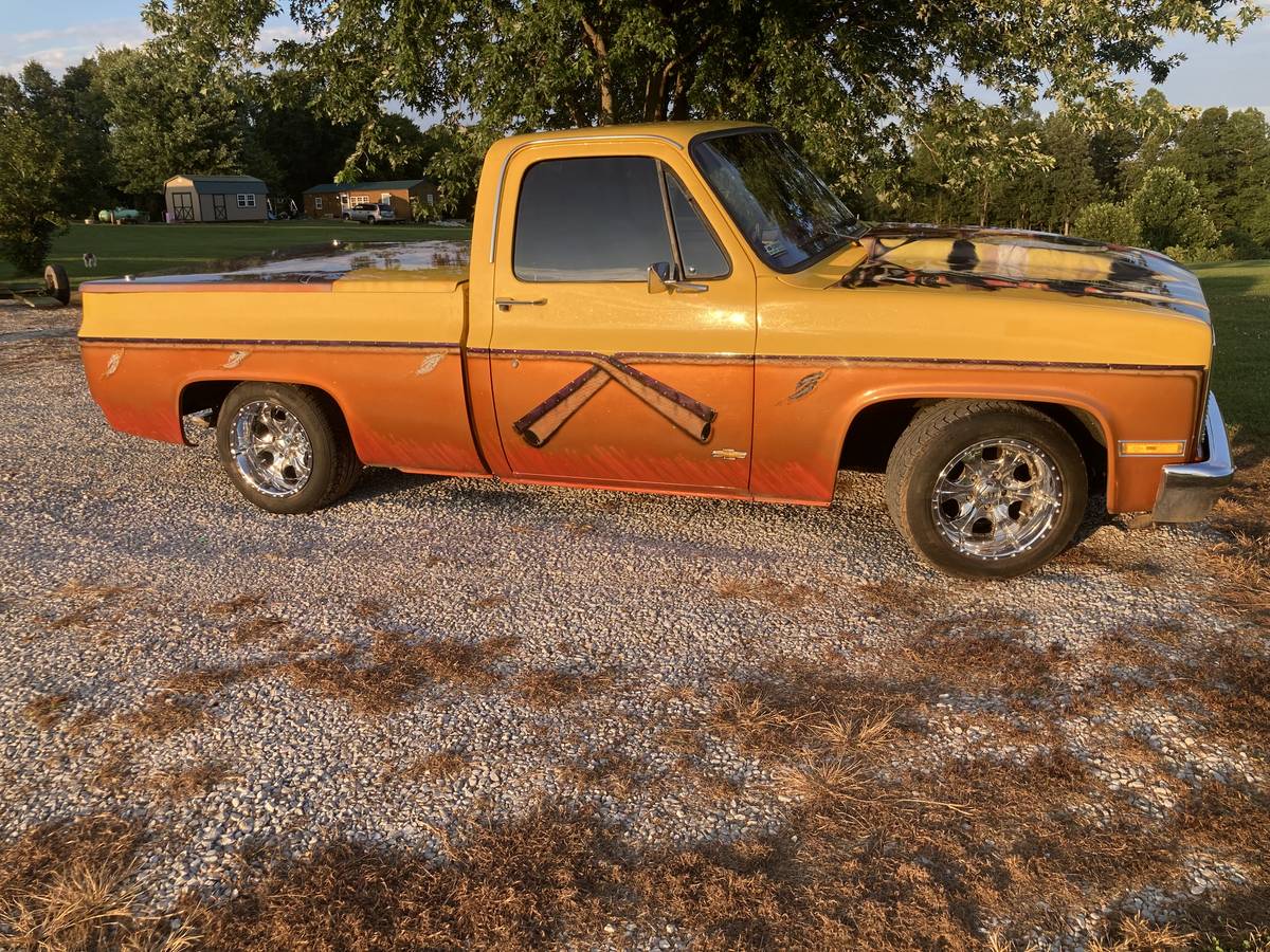 Chevrolet-C10-pickup-1980-yellow-35689-7