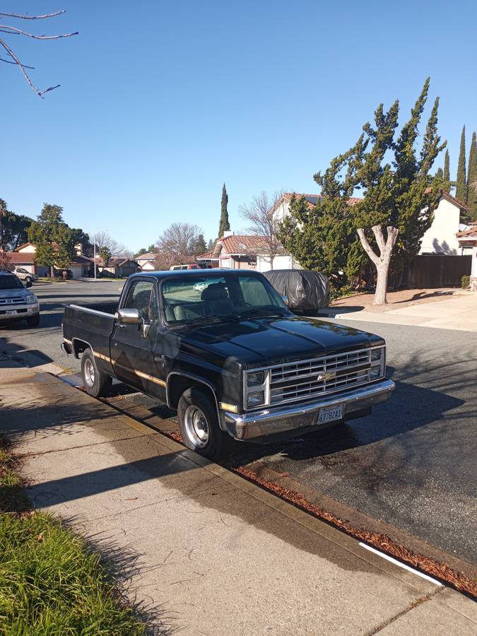 Chevrolet-C10-pickup-1986-black-434522-2