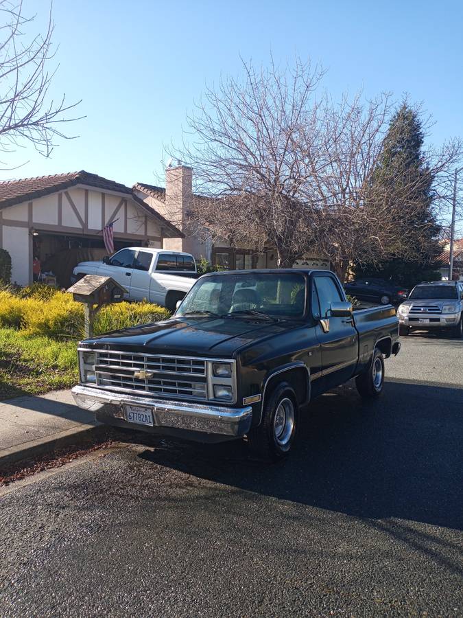 Chevrolet-C10-pickup-1986-black-434522