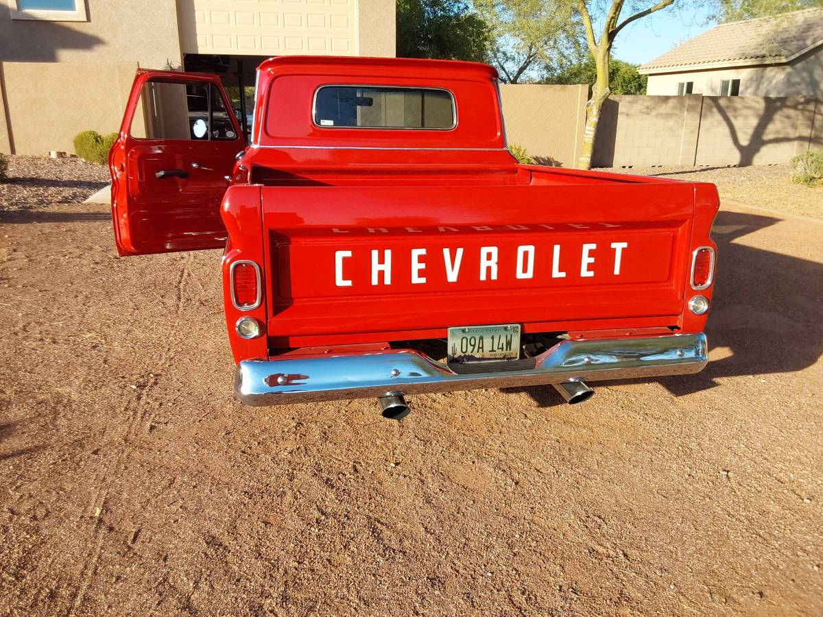 Chevrolet-C10-truck-1966-red-93342-6