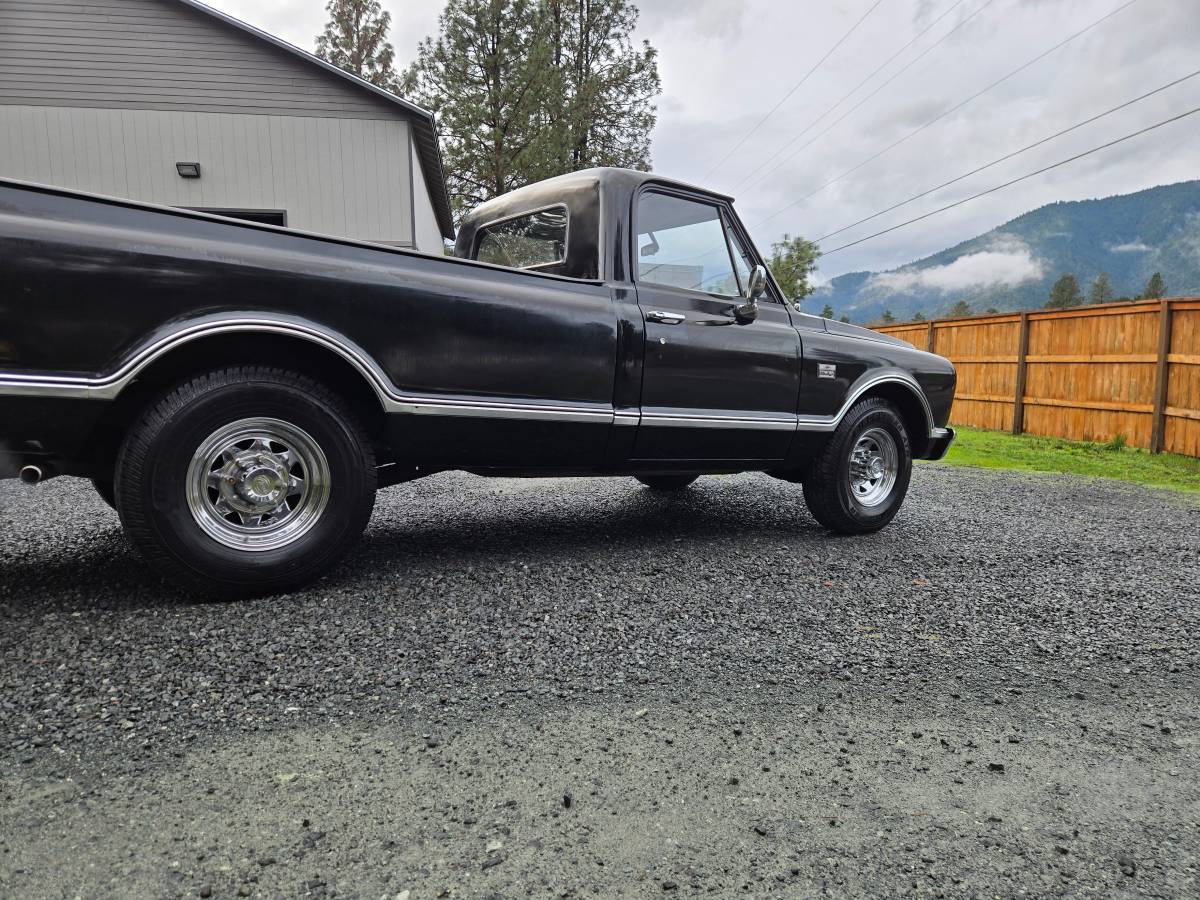 Chevrolet-C20-1967-19