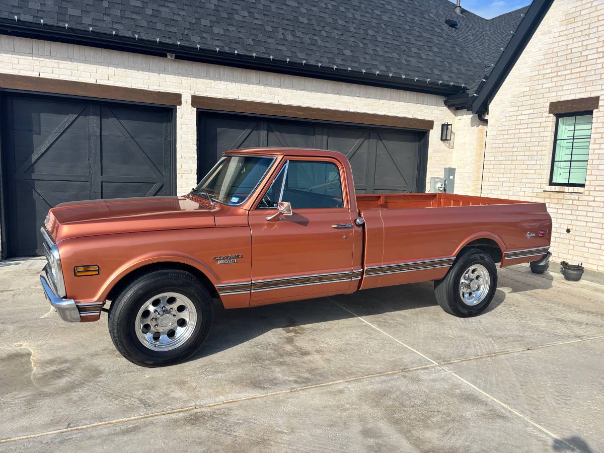 Chevrolet-C20-1970-brown-3541