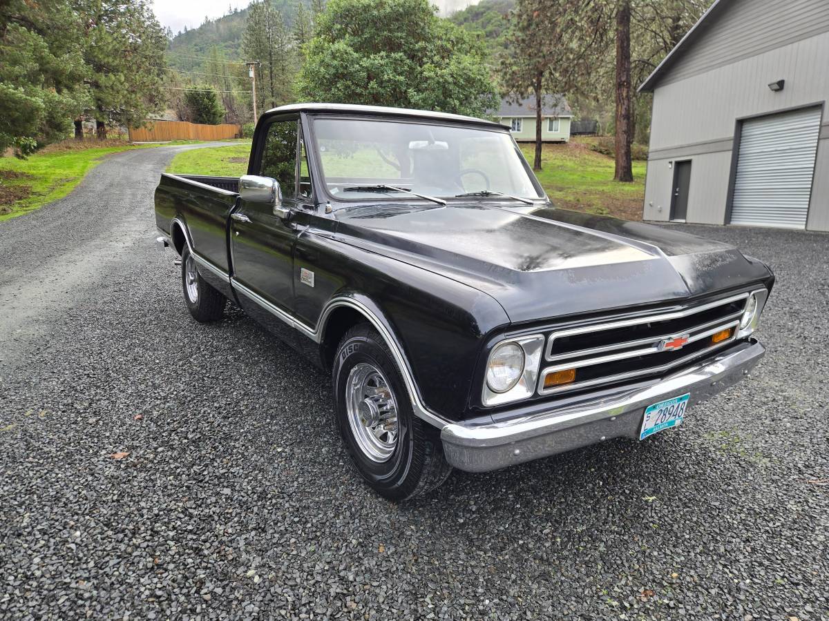 Chevrolet-C20-camper-special-1967-2