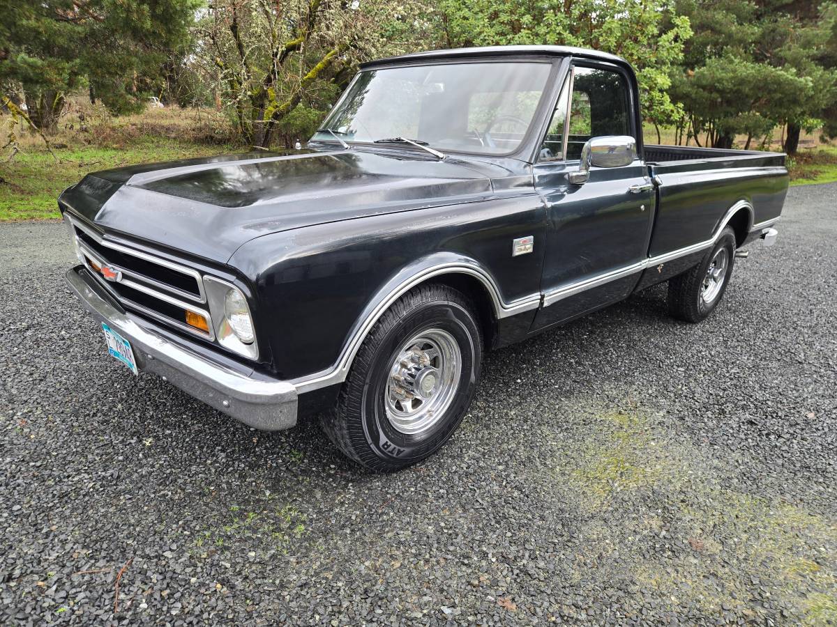 Chevrolet-C20-camper-special-1967-21