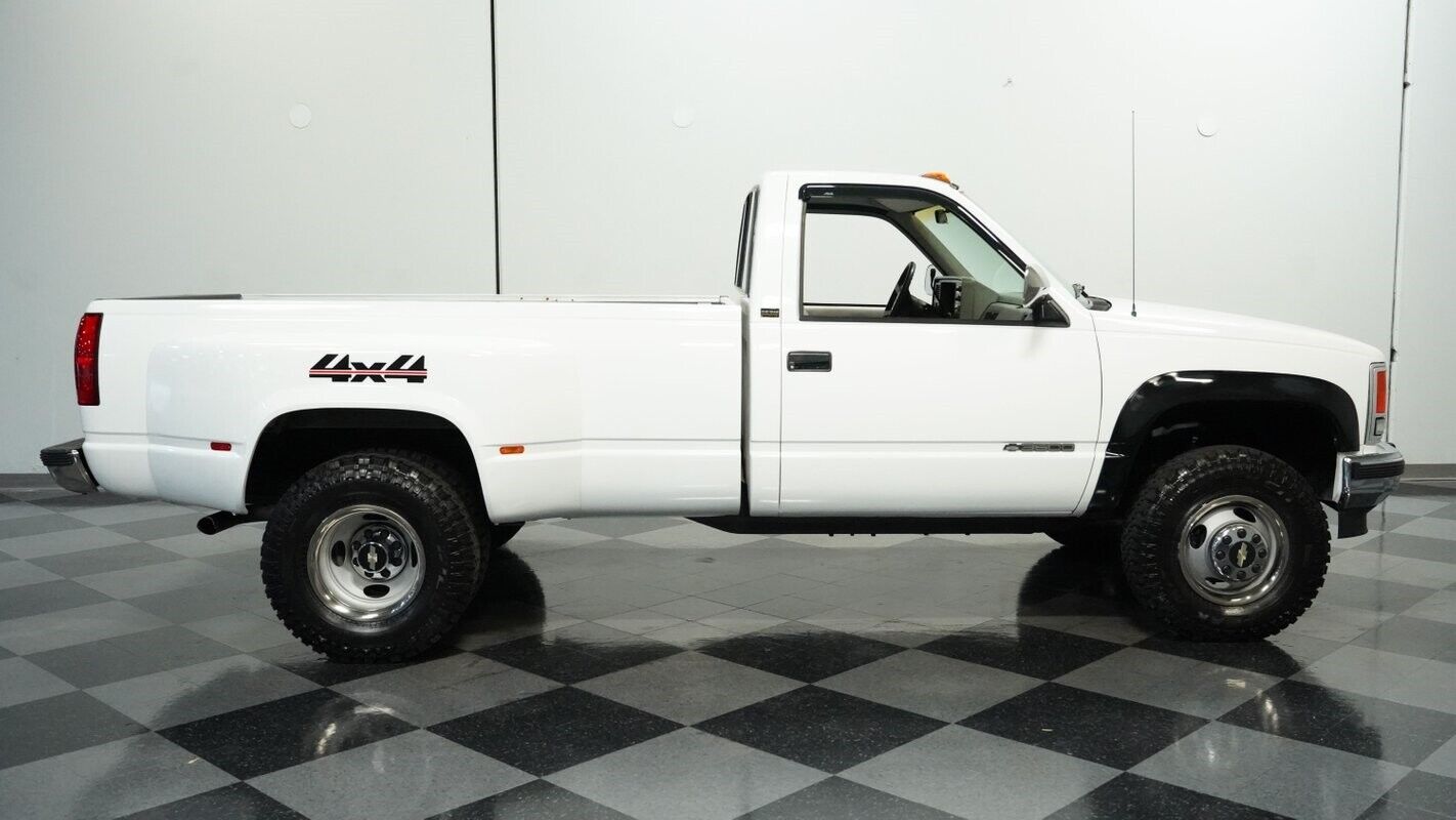 Chevrolet-CK-Pickup-3500-Pickup-1993-White-Gray-236240-12