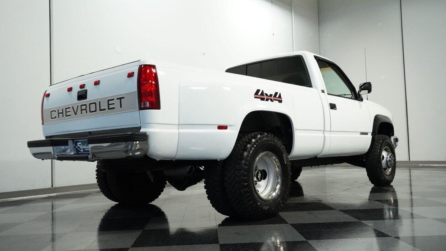 Chevrolet-CK-Pickup-3500-Pickup-1993-White-Gray-236240-24