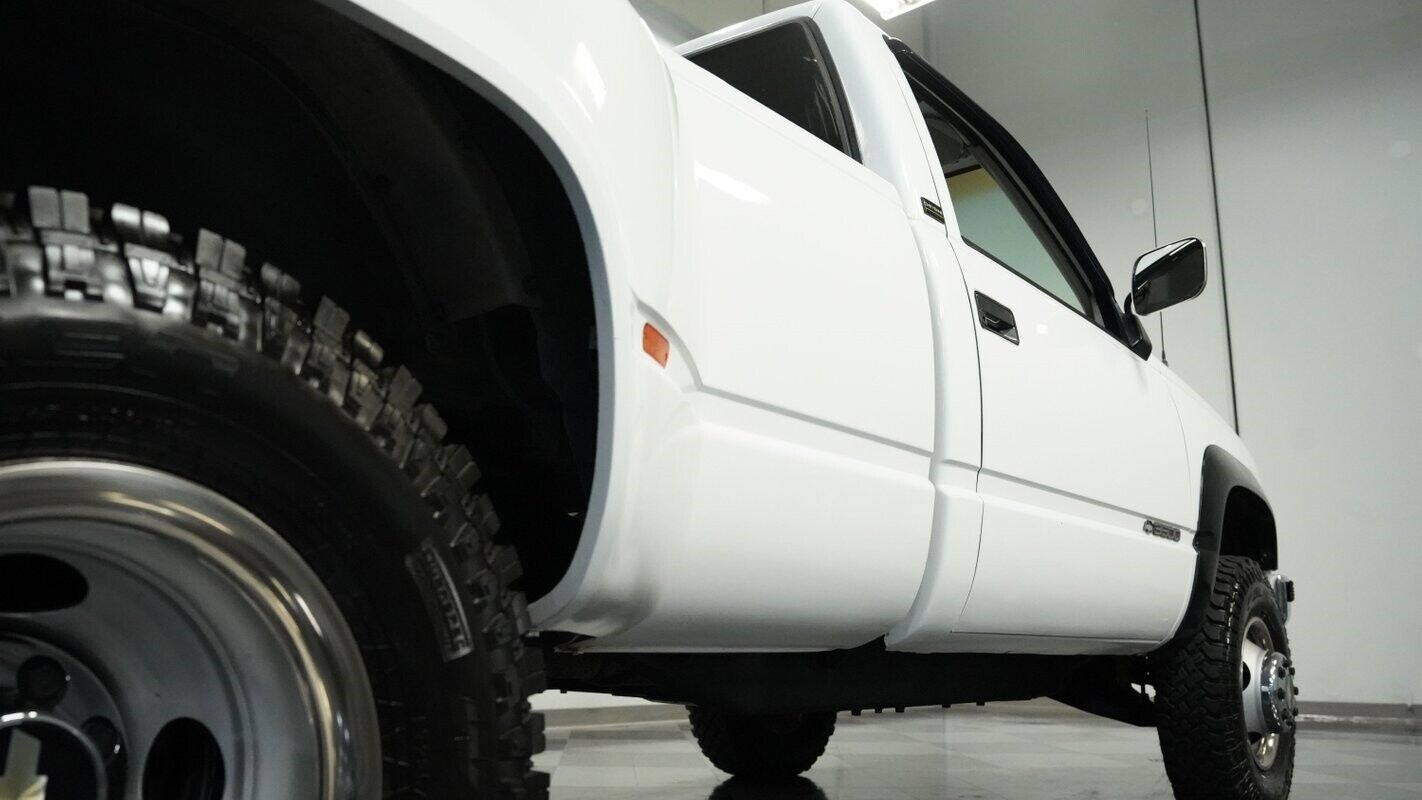 Chevrolet-CK-Pickup-3500-Pickup-1993-White-Gray-236240-25