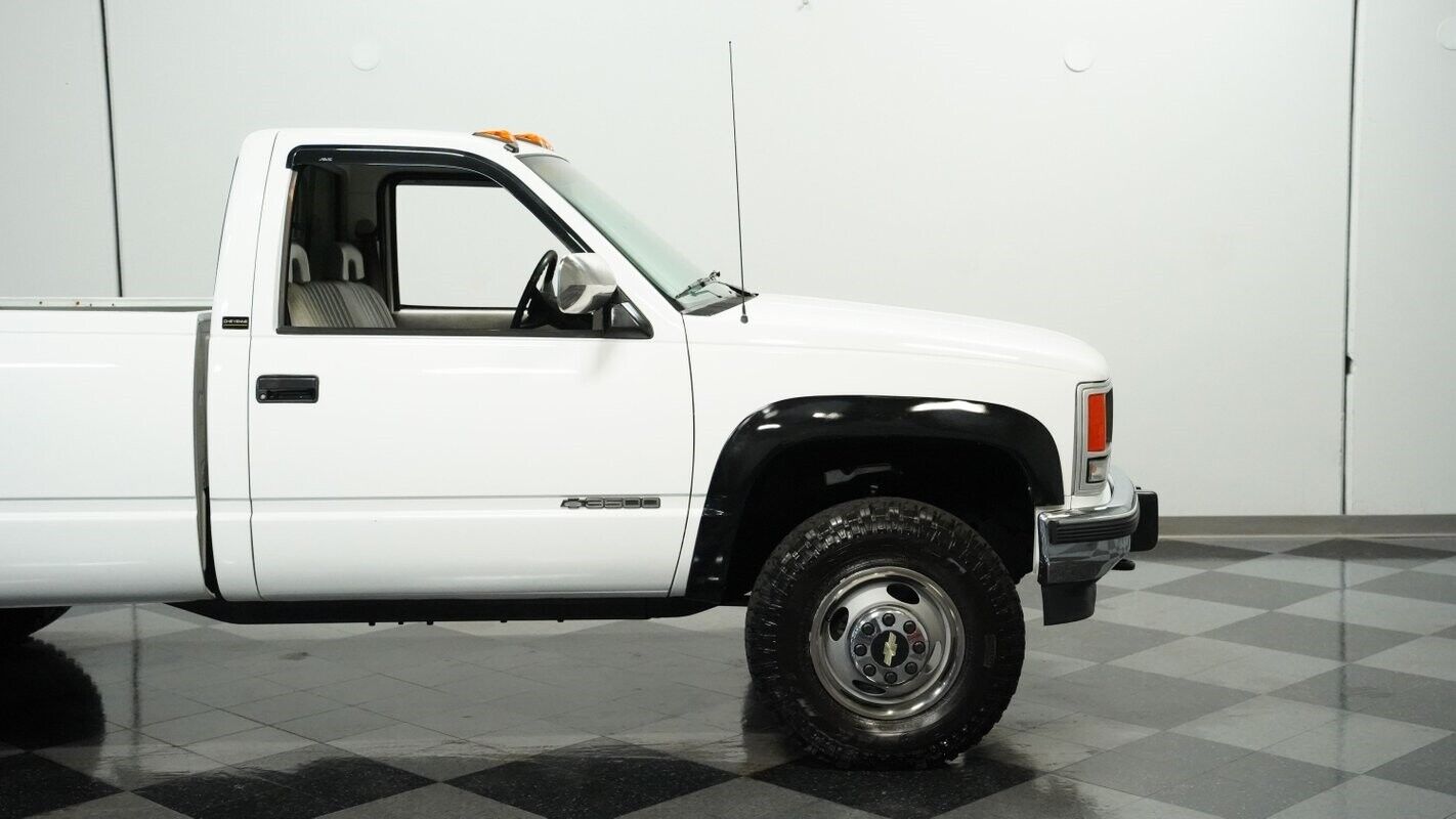 Chevrolet-CK-Pickup-3500-Pickup-1993-White-Gray-236240-27