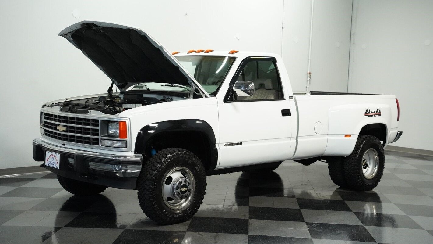 Chevrolet-CK-Pickup-3500-Pickup-1993-White-Gray-236240-28