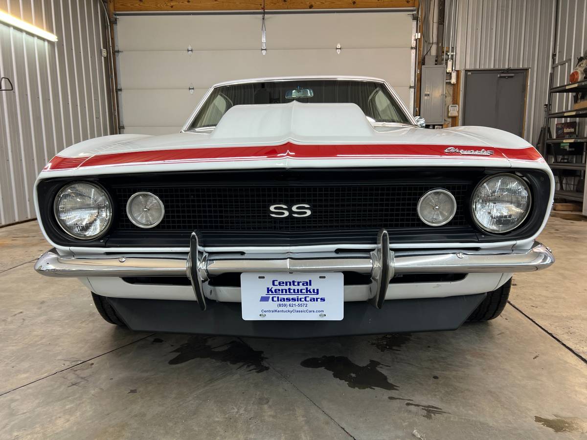 Chevrolet-Camaro-1967-white-9342-5