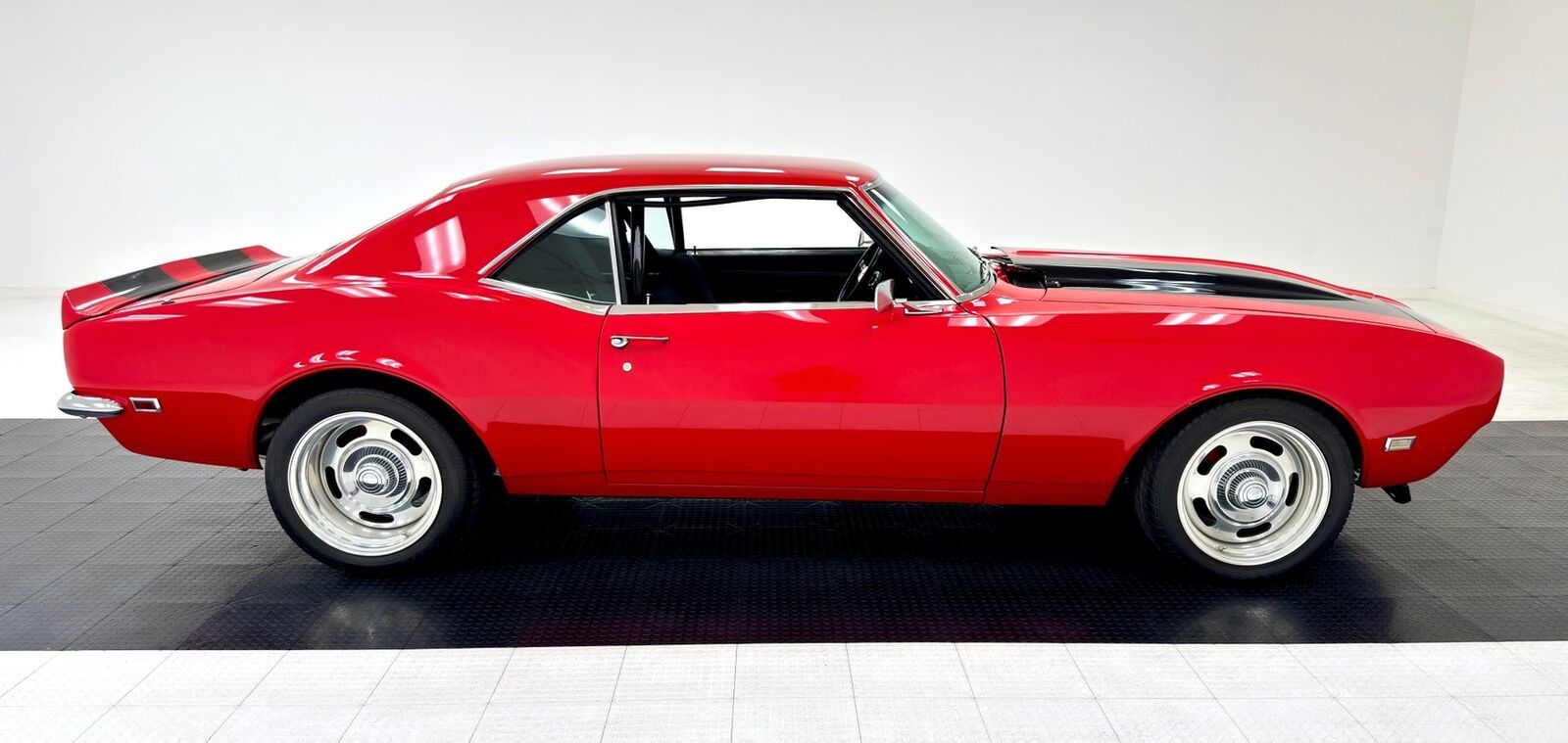 Chevrolet-Camaro-1968-Red-Black-66-5