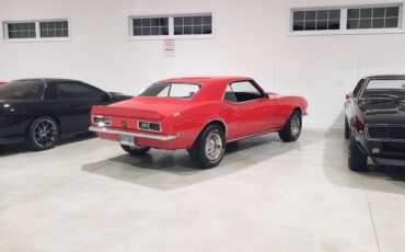 Chevrolet-Camaro-1968-red-80467-11