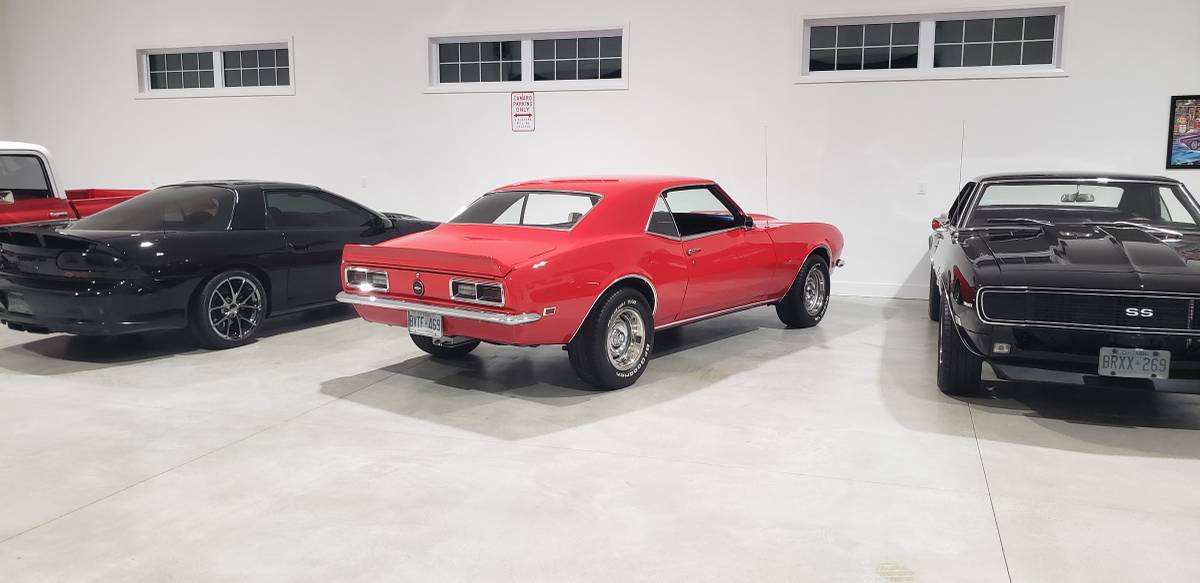 Chevrolet-Camaro-1968-red-80467-11