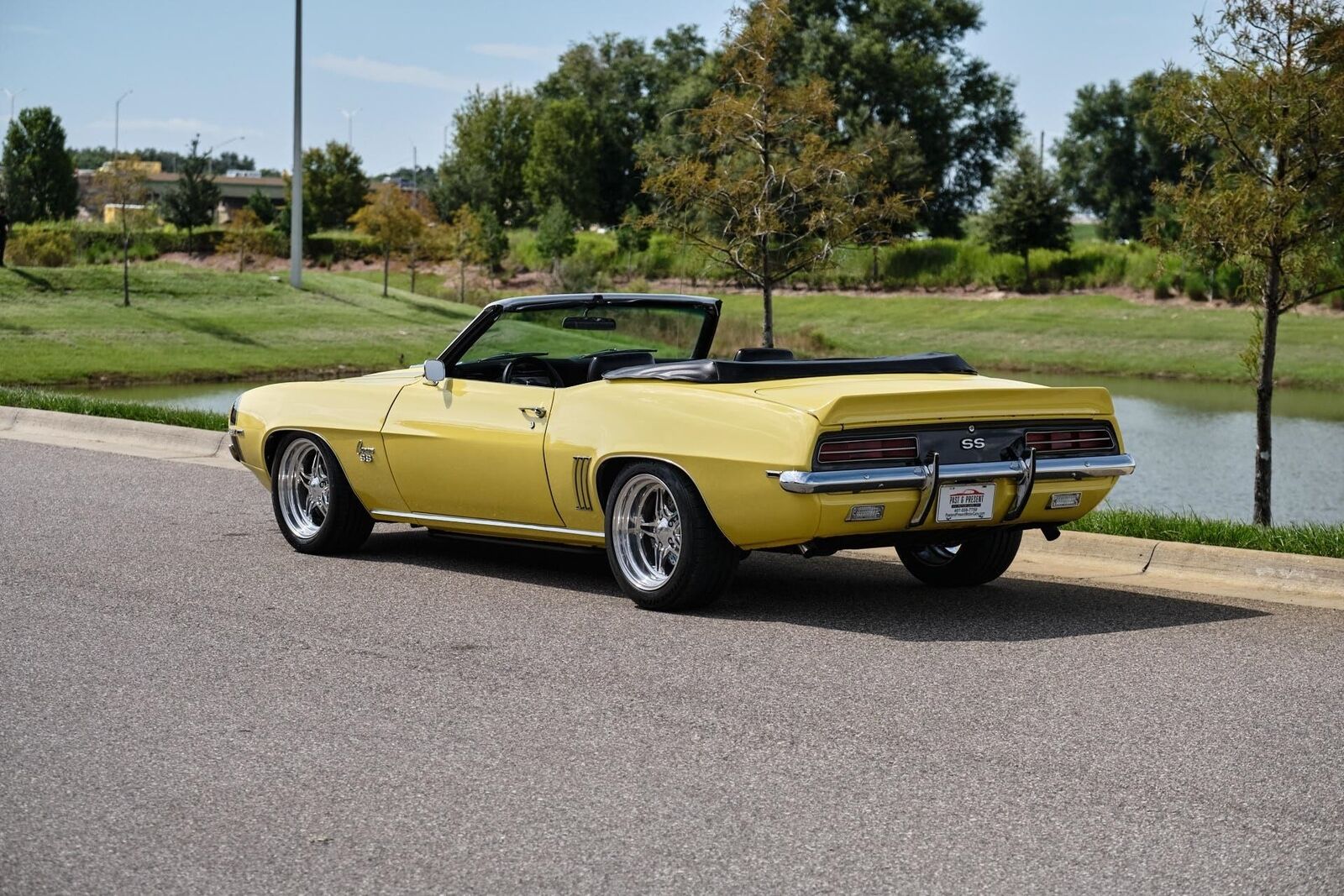 Chevrolet-Camaro-1969-3