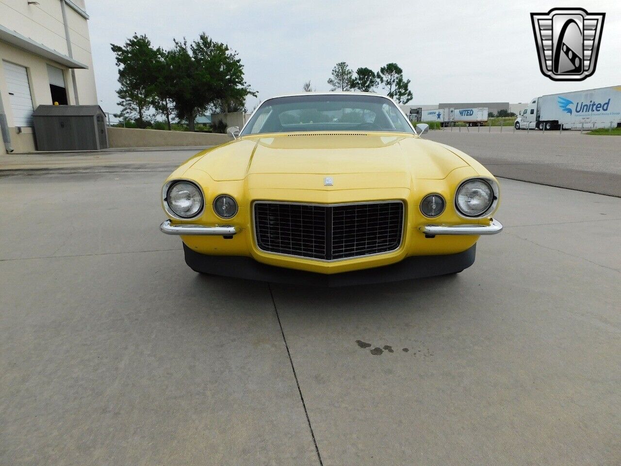 Chevrolet-Camaro-1970-Yellow-Black-109709-2