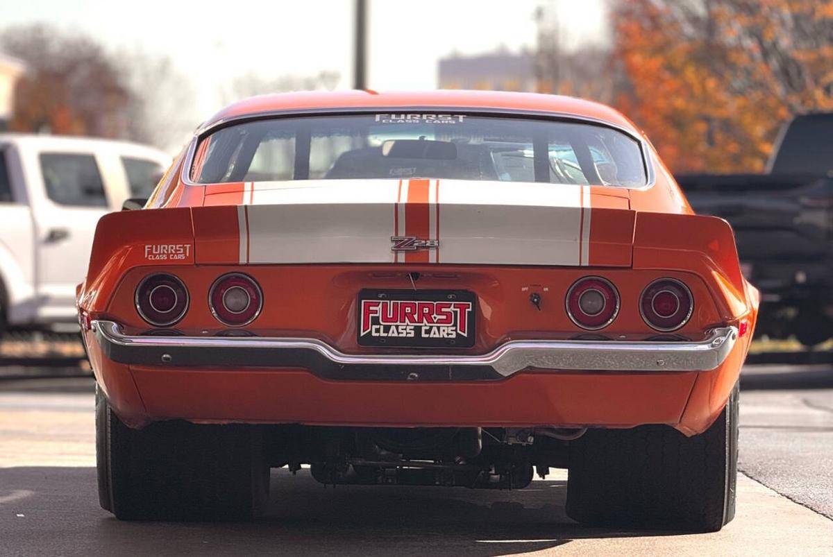 Chevrolet-Camaro-1970-orange-2-3