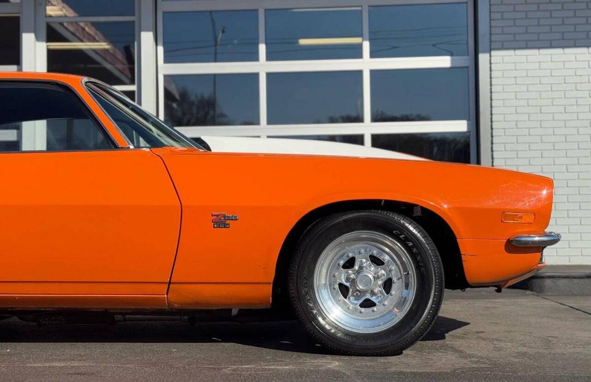 Chevrolet-Camaro-1970-orange-2-7