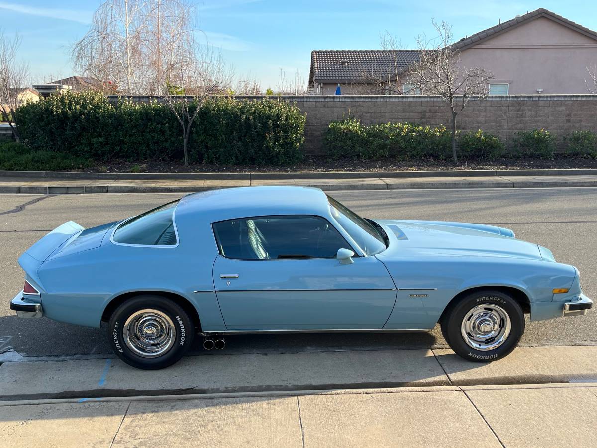 Chevrolet-Camaro-1975-1