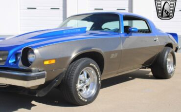 Chevrolet-Camaro-1975-10