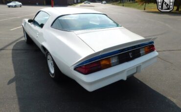 Chevrolet-Camaro-1979-White-Blue-90942-4