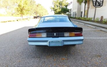 Chevrolet-Camaro-1981-Black-Blue-27415-4