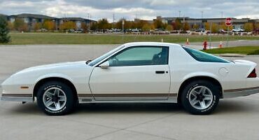 Chevrolet-Camaro-1984-1