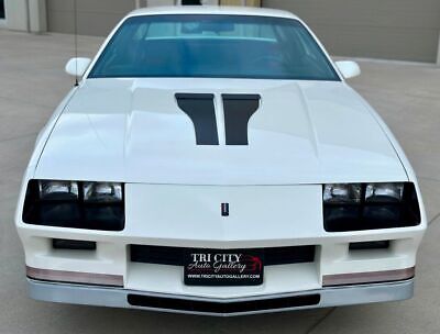 Chevrolet-Camaro-1984-3