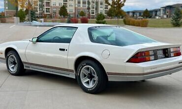 Chevrolet-Camaro-1984-7