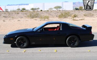 Chevrolet-Camaro-1987-Black-Black-84927-6