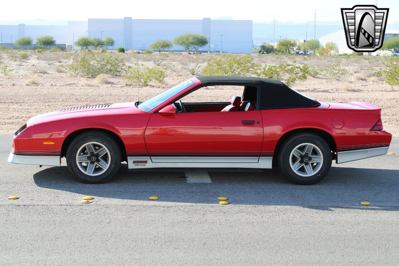 Chevrolet-Camaro-1987-Red-Red-18892-5