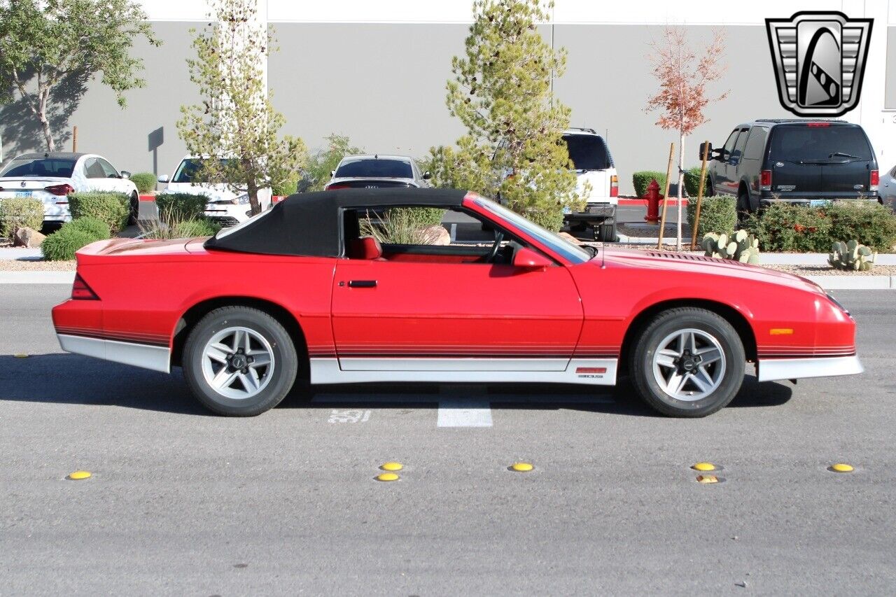 Chevrolet-Camaro-1987-Red-Red-18892-9