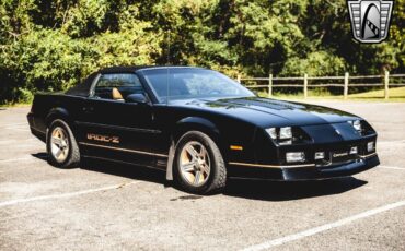 Chevrolet-Camaro-1988-Black-Tan-95106-8